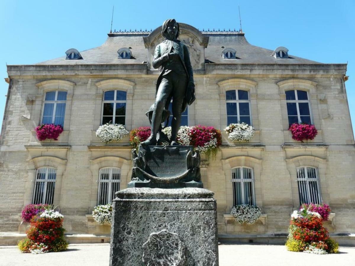 Yevres-le-Petit Le Jardin D'Odetteヴィラ エクステリア 写真